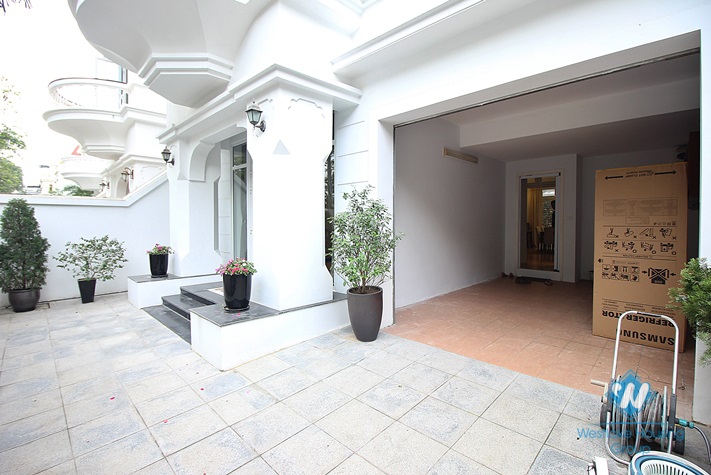 Spacious villa with 5 bedrooms for rent in T block, Ciputra, Hanoi